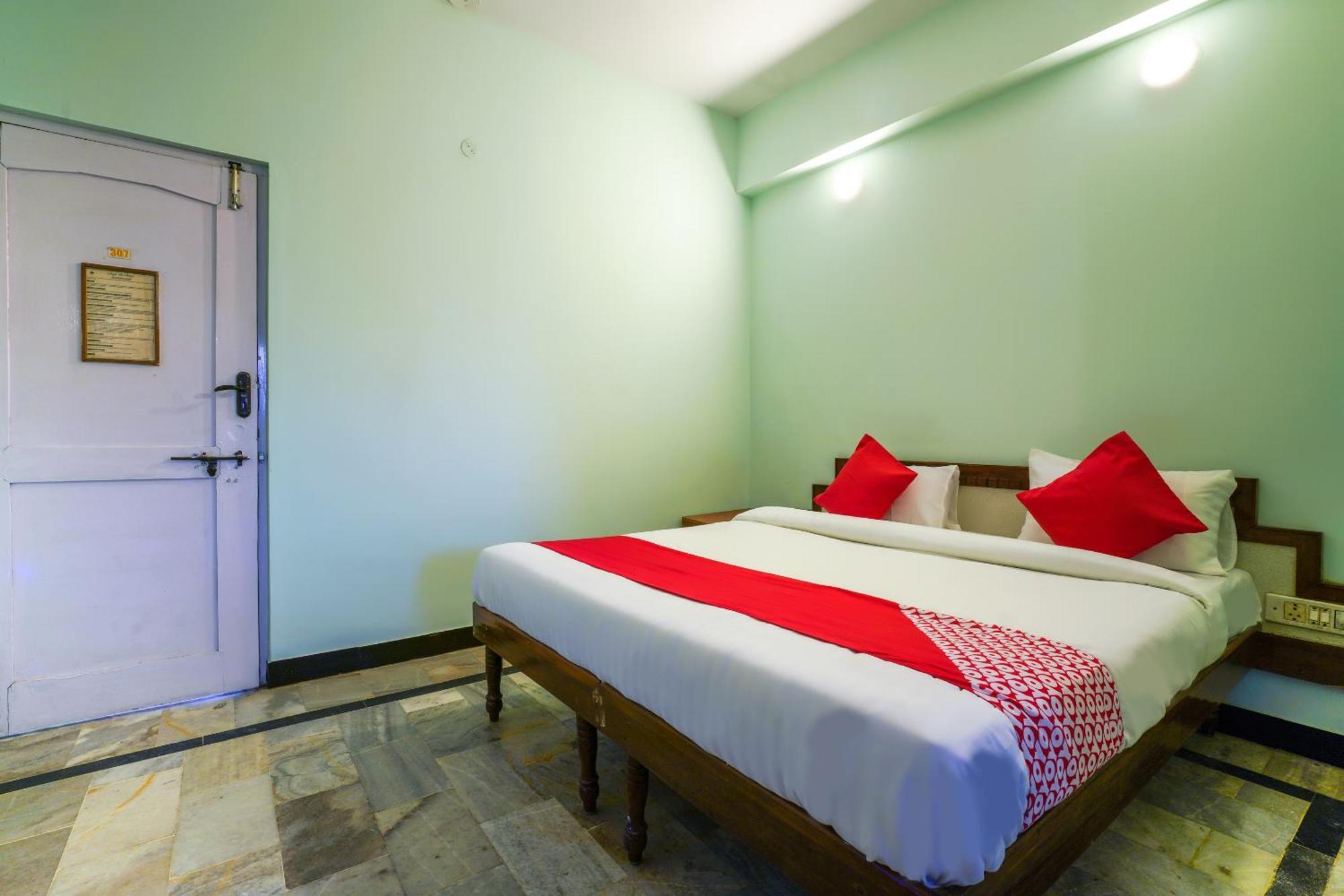 Hotel O Raja Residency Near Snow World Secundurabad Buitenkant foto